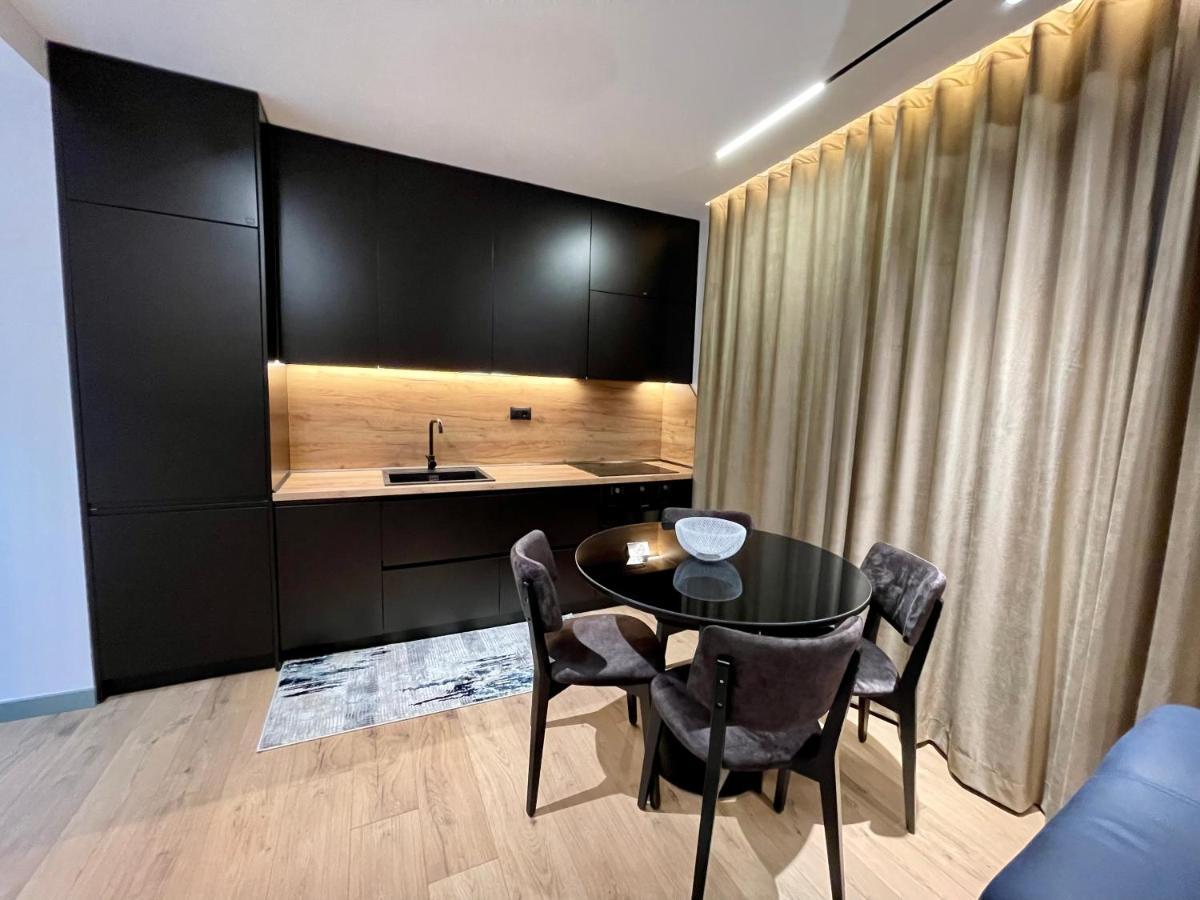 Queens Luxury Apartments Τίρανα Εξωτερικό φωτογραφία