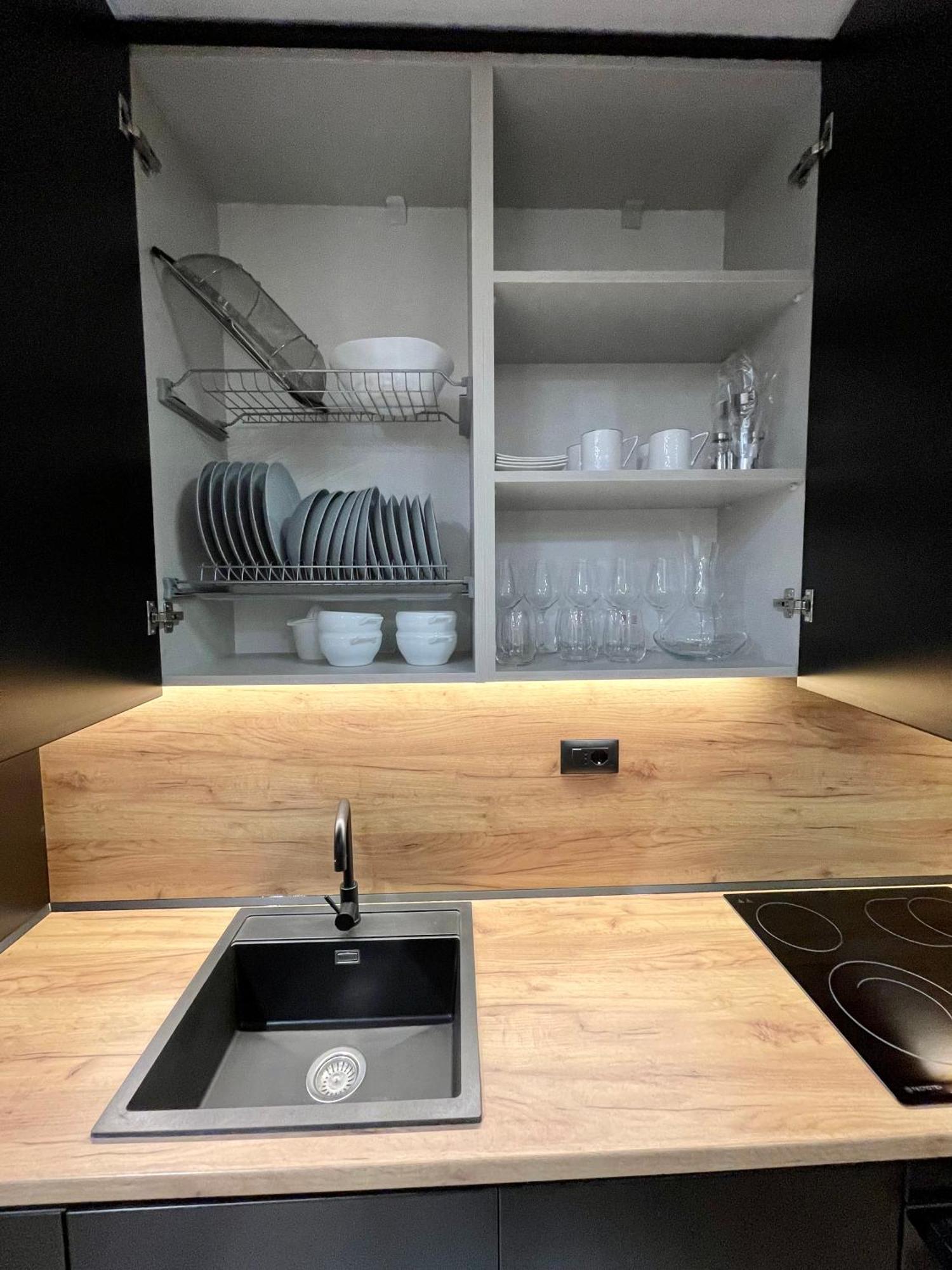 Queens Luxury Apartments Τίρανα Εξωτερικό φωτογραφία