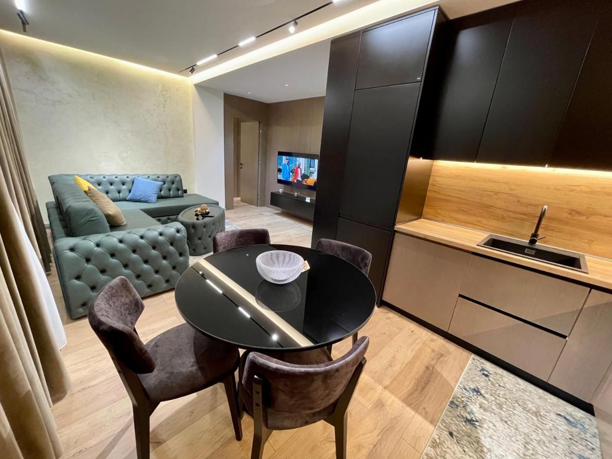 Queens Luxury Apartments Τίρανα Εξωτερικό φωτογραφία